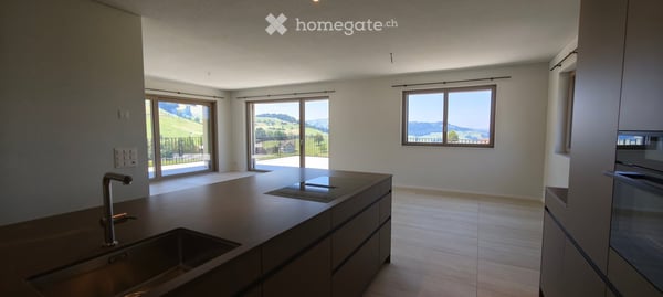Erstvermietung von grosszügigen 4.5-Zimmerwohnung an aussichtsreicher Lage, Schwarzenberg LU 10