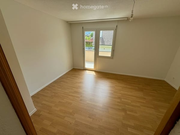 Grosses 6.5-Zimmer Haus in Meggen mit Pergola und Garten an zentraler sowie ruhiger Lage 9