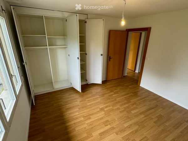 Grosses 6.5-Zimmer Haus in Meggen mit Pergola und Garten an zentraler sowie ruhiger Lage 10