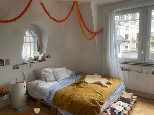 Charmante 3-Zimmer-Altbauwohnung mit Balkon im Herzen von Biel/Bienne 4