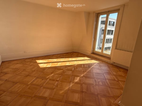 Charmante 3-Zimmer-Altbauwohnung mit Balkon im Herzen von Biel/Bienne 10