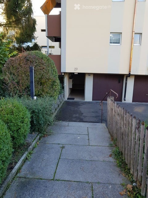 Gemütliche 3 1/2 Zimmer Wohnung mit Gartensitzplatz 12