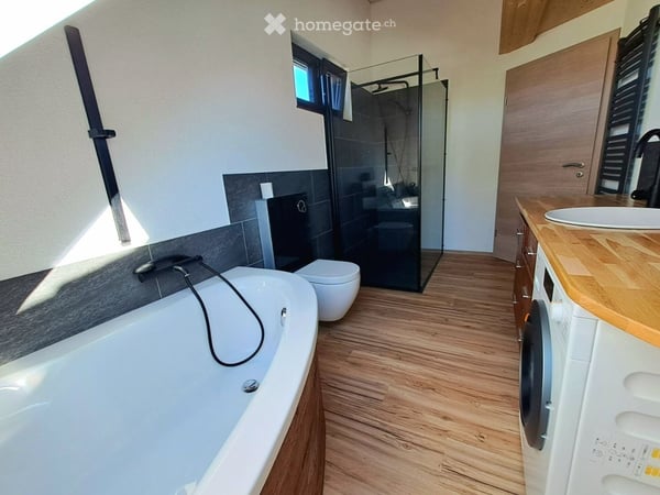 Fast neue, moderne maisonette in historischem Bauernhaus nähe Murten 4