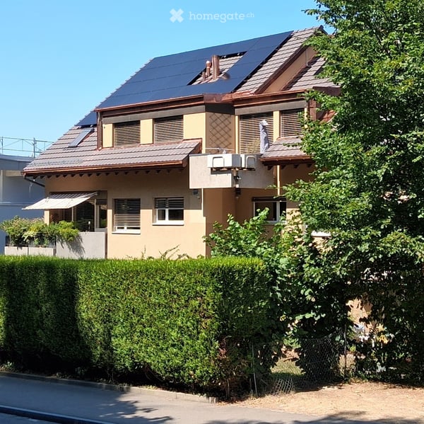 3.5-Zimmer-Dachwohnung – energetisch umfassend saniert