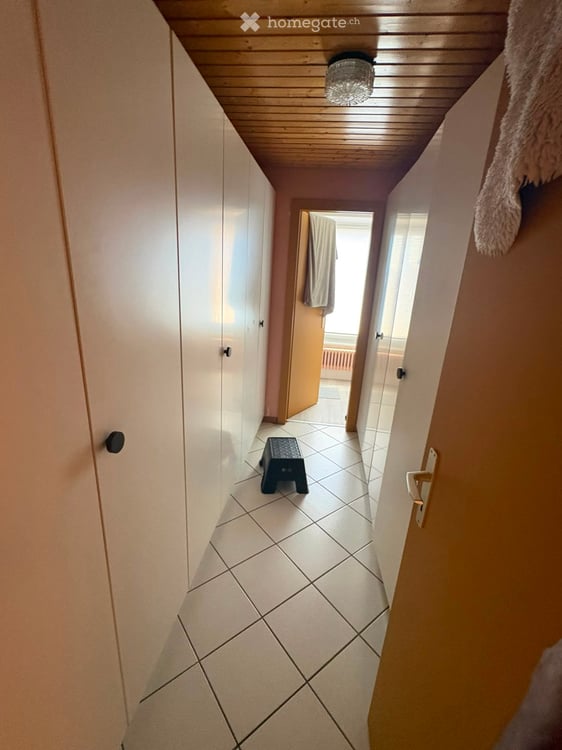 Grand 3,5 pièces lumineux avec cuisine neuve et balcon – Centre de Gland 6