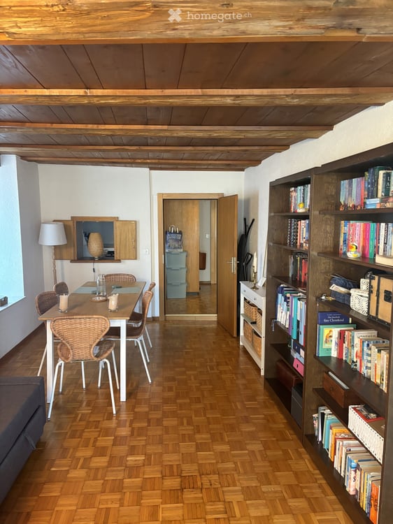 Appartement charmant et calme en basse-ville avec balcon privé et jardin commun 3