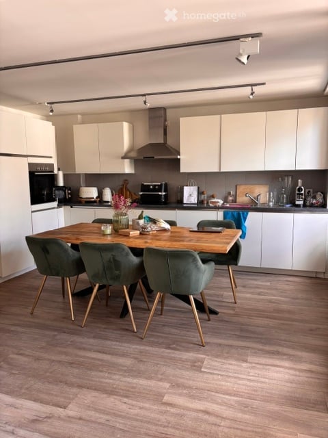 A vendre - Magnifique triplex au coeur du vieux village de Peseux 3