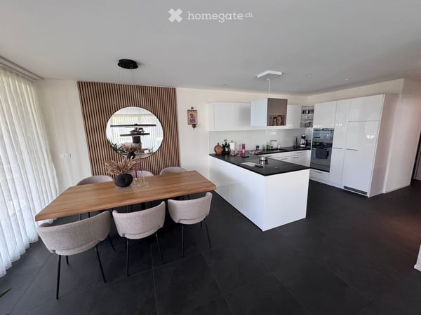 Moderne 4.5-Zimmer-Wohnung im Minergie-Standard in Heimberg 2