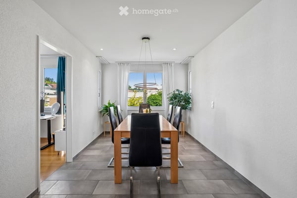 Grosszügige, stilvolle und moderne 5.5-Zimmer-Wohnung 3