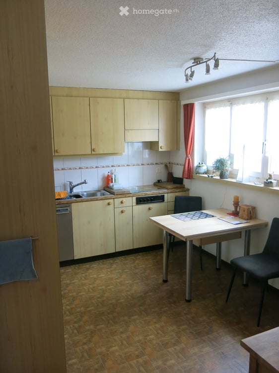 Charmantes 6.5-Zimmer-Doppelhaus in Zell ZH 8