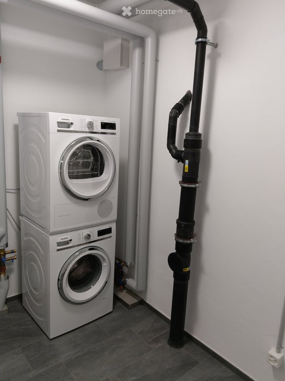 Zweitvermietung dieser grosszügigen 3.5-Zimmer-Wohnung mit grossem Sitzplatz + speziellem Grundriss 7