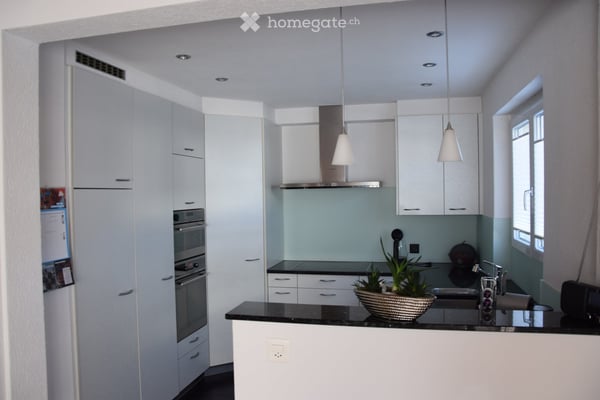Freistehendes 5.5-Zimmer-Einfamilienhaus mit Wintergarten, Cheminée und traumhaftem Garten 10