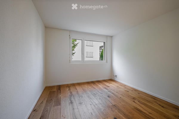 Helle 6.5-Zimmer-Wohnung mit Balkon und schoener Aussicht in Luzern 2