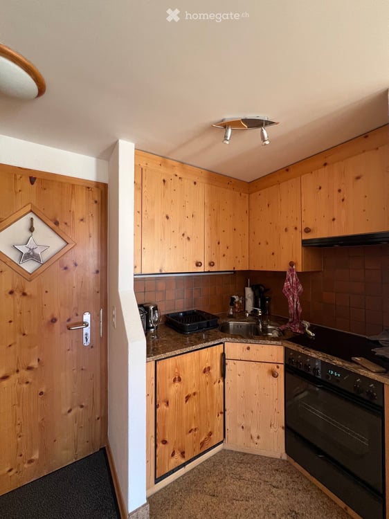 Möblierte 2.5-Zimmer Wohnung Ski-In 5