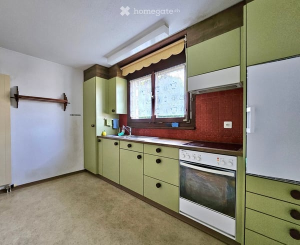 Attraktives 7.5-Zimmer-Haus mit Einliegerwohnung und Bauland 13