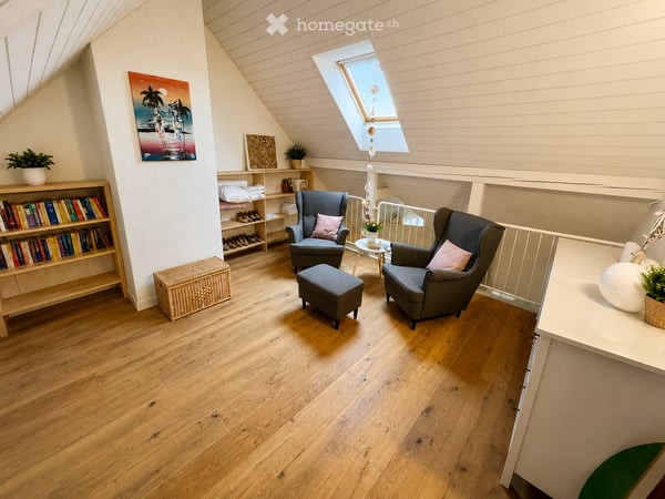 118 m² Maisonette mit 18 m² Galerie, 2 Balkonen, Cheminée & 2 Bädern 8