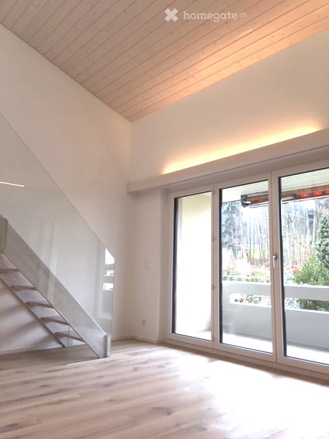 Helle ruhige 3-Zimmer-Dachwohnung mit Balkon, Seesicht inkl. Garage 3