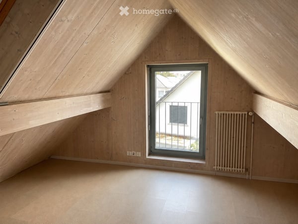 10.5-Zimmer-Hausteil in naturnaher Lage in Obfelden 5
