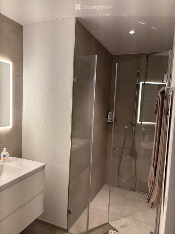 Nachmieter gesucht ab 01.11.2026 für moderne 2.5-Zimmer-Wohnung im Neubau am Postplatz in Wohlen 8
