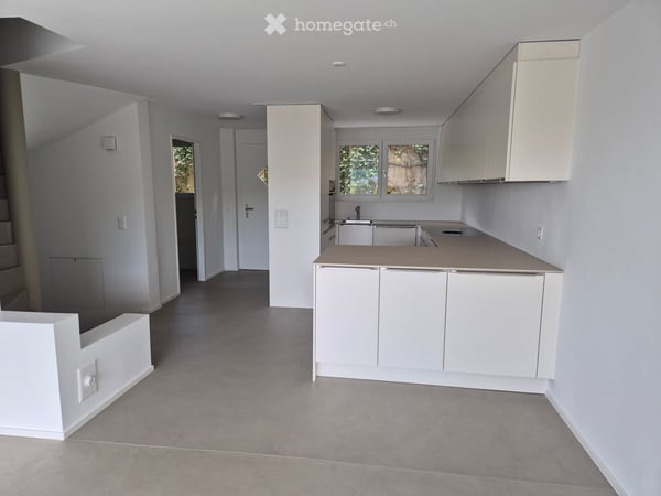 5.5 Zimmer Reihen-Einfamilienhaus – frisch renoviert und sofort bezugsbereit! 3