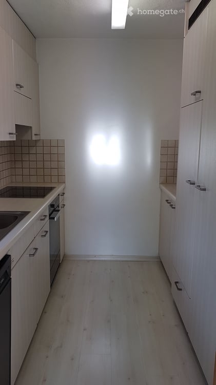 Helle 4.5-Zimmer-Wohnung mit Balkon und Cheminé 8