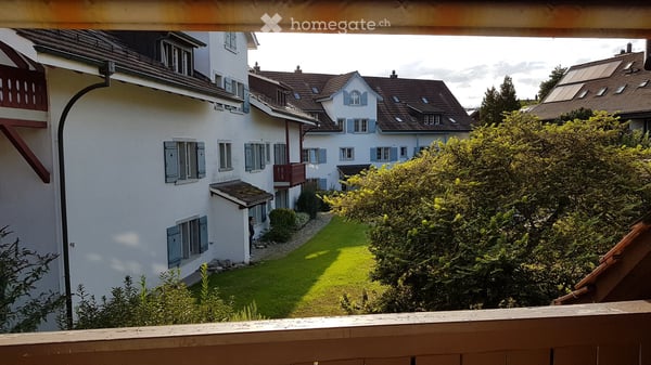Helle 4.5-Zimmer-Wohnung mit Balkon und Cheminé 10