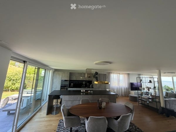 Exklusive und grosszügige 5.5-Zimmer-Maisonette-Wohnung mit atemberaubendem Zürichsee- und Bergblick 6