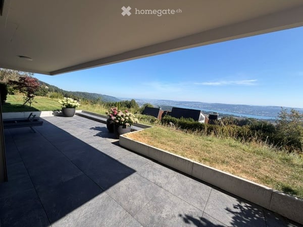 Exklusive und grosszügige 5.5-Zimmer-Maisonette-Wohnung mit atemberaubendem Zürichsee- und Bergblick 16