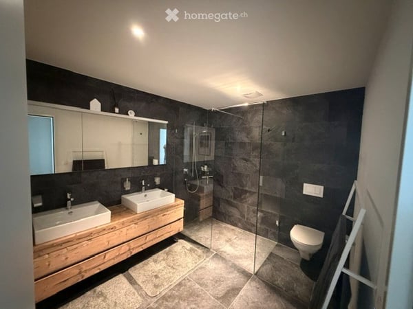 Exklusive und grosszügige 5.5-Zimmer-Maisonette-Wohnung mit atemberaubendem Zürichsee- und Bergblick 9