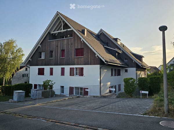 Moderne 2.5-Zimmer-Wohnung mit Wohlfühl-Garantie – Tolle Infrastruktur und absolute Privatsphäre 2