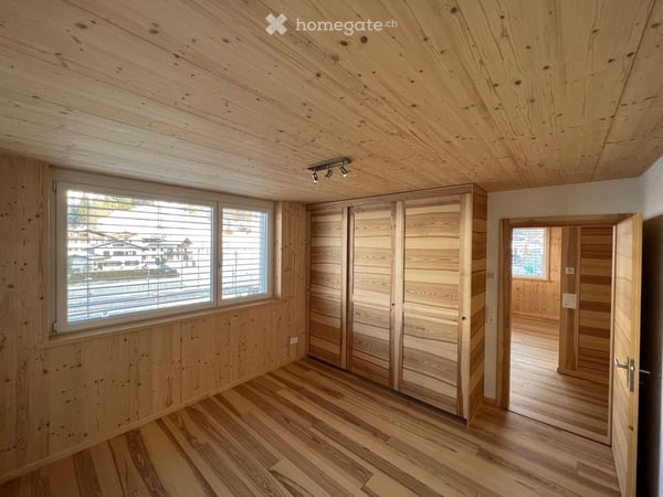 Moderne 3.5-Zimmer-Dachwohnung mit Bergblick in Küblis 4