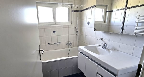 4-Zimmer-Wohnung mit grosser Terrasse und Panoramasicht in die Voralpen 7