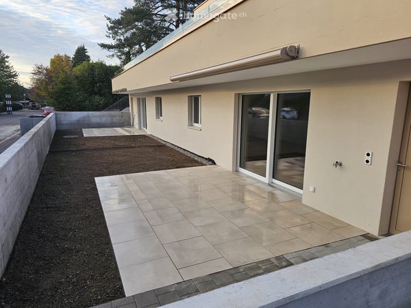 Neubauwohnung in Grüt (Gossau ZH) zu vermieten mit eigenem Hauszugang und grossem Sitzplatz 6