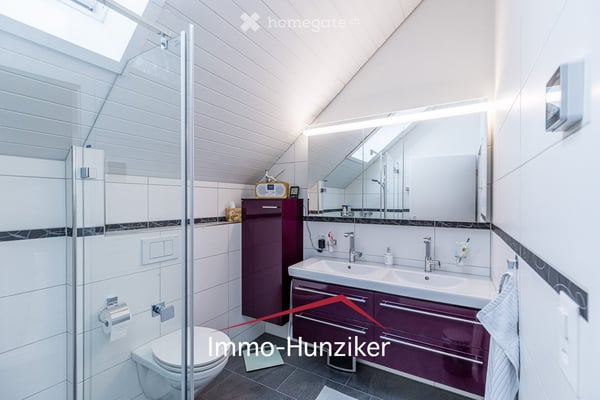 Aussergewöhnliches Wohnen in gepflegter Landhaus-Villa mit Pool, in Seenähe 8