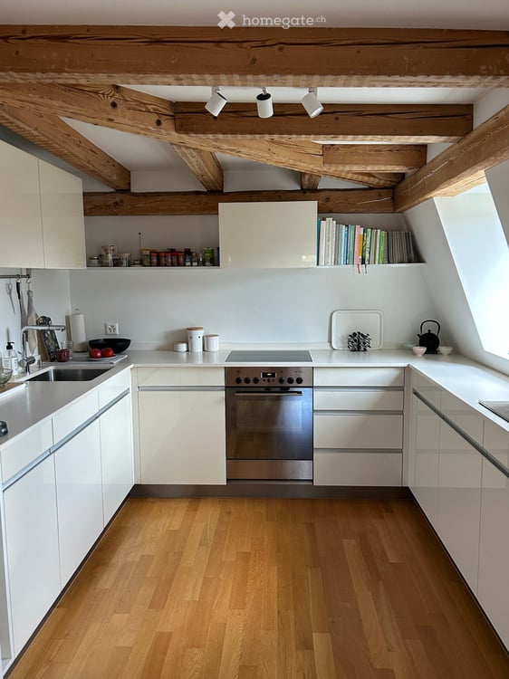 Exklusive 4.5-Zimmer-Dachwohnung mit 30 m² Dachterrasse und Bergsicht in Luzern 6
