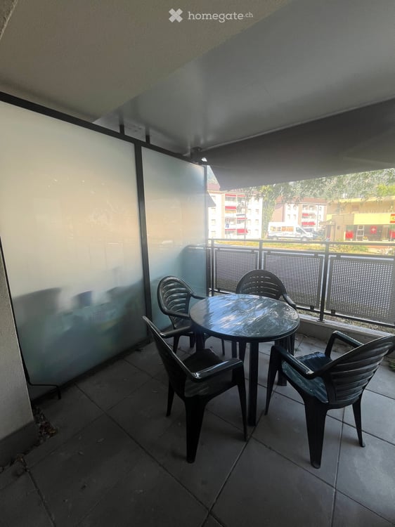 Appartement 3.5 pièces lumineux et calme à Sierre – disponible immédiatement 10