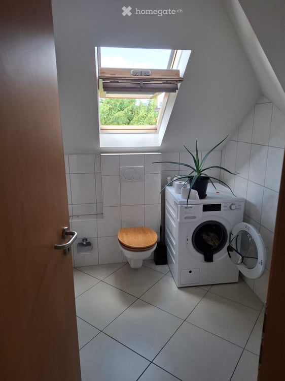 Möblierte 2.5-Zimmer-Wohnung in Oerlikon, befristet auf 3 Monate 3