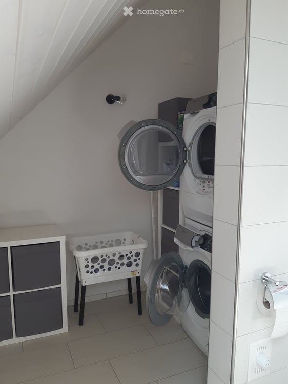 Charmante 3.5-Zimmer-Dachwohnung in Adlikon b. Regensdorf – ab 16. Oktober 2026 2