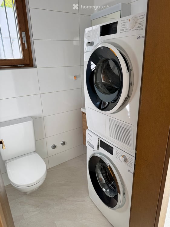 Premium-Wohnen in Ennetbaden: Loftartiges 3.5-Zimmer-Bijou mit Pool, Garten & Weitblick 15