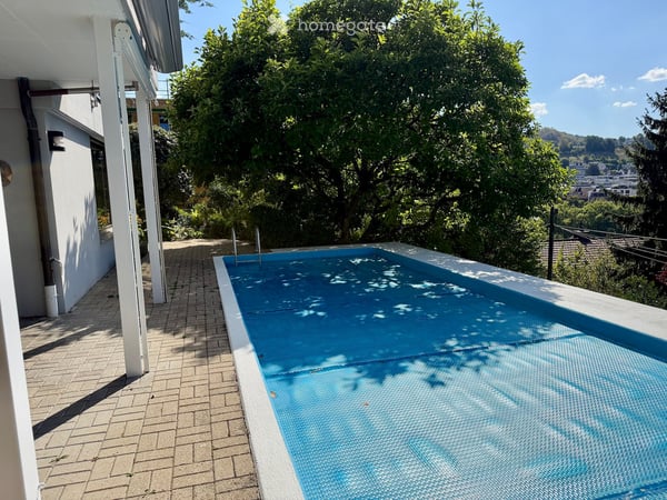 Premium-Wohnen in Ennetbaden: Loftartiges 3.5-Zimmer-Bijou mit Pool, Garten & Weitblick 23