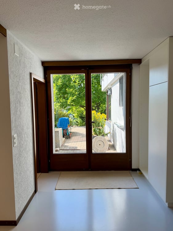Premium-Wohnen in Ennetbaden: Loftartiges 3.5-Zimmer-Bijou mit Pool, Garten & Weitblick 21