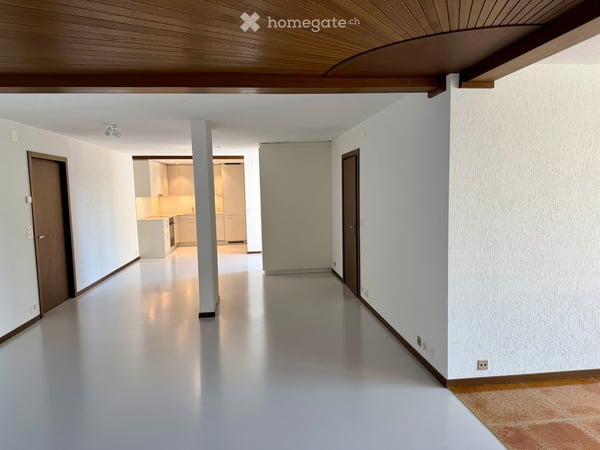 Premium-Wohnen in Ennetbaden: Loftartiges 3.5-Zimmer-Bijou mit Pool, Garten & Weitblick 11