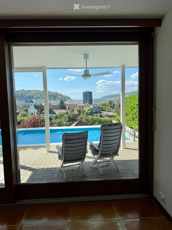 Premium-Wohnen in Ennetbaden: Loftartiges 3.5-Zimmer-Bijou mit Pool, Garten & Weitblick 10
