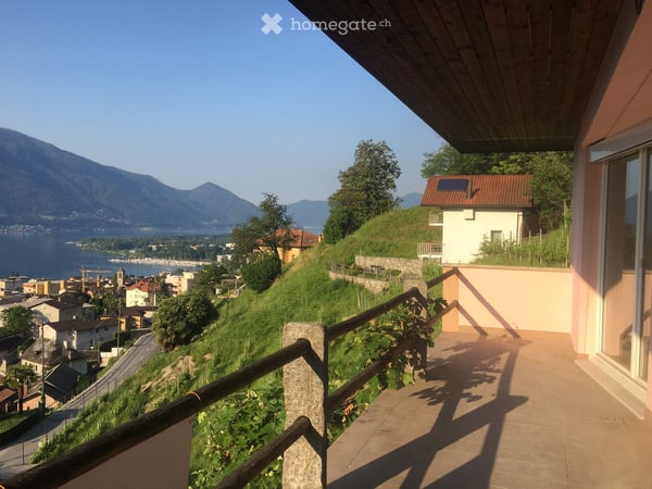 4.5 Zimmerwohnung mit spektakulärer Sicht auf den Lago Maggiore 1