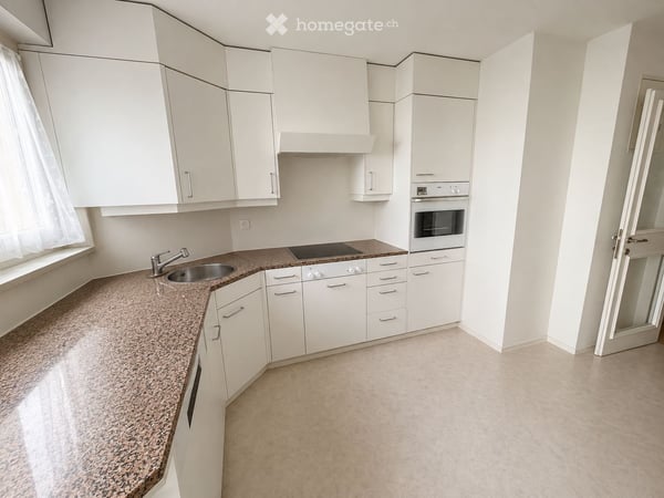 Charmante 3-Zimmer-Wohnung mit Garage an der Carmenstrasse 48 in Zürich zu verkaufen 7