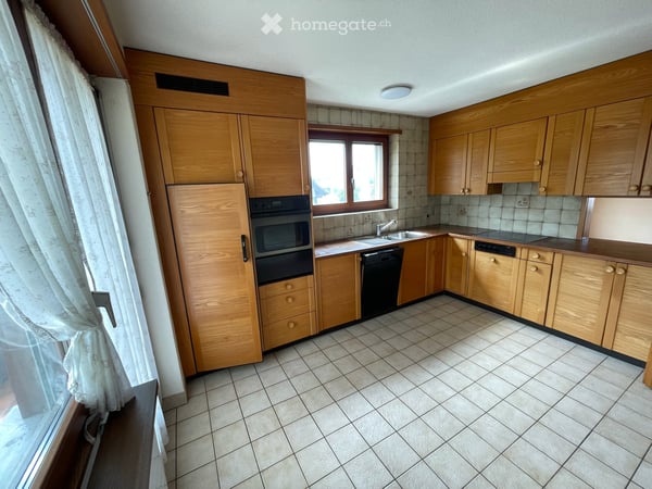 3 Wohnungen verfügbar in Uster (3.5 & 7.5 Zimmer); befristete Miete bis Ende Januar 2027 4