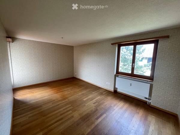 3 Wohnungen verfügbar in Uster (3.5 & 7.5 Zimmer); befristete Miete bis Ende Januar 2027 6