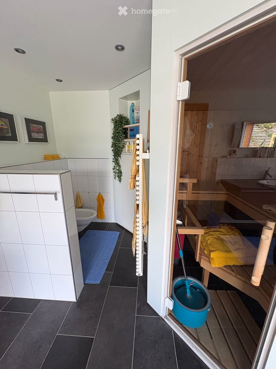 Exklusive Wohnung mit Panoramablick auf Alpstein & Säntis und privatem Garten 8