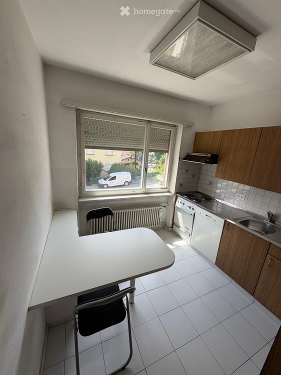 Accogliente appartamento di 1.5 locali con balcone a Pregassona 5
