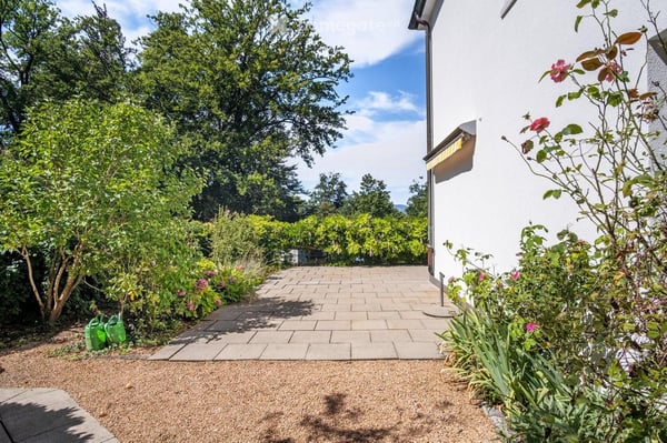 freistehende Villa an gesuchter Lage in Zürich 8
